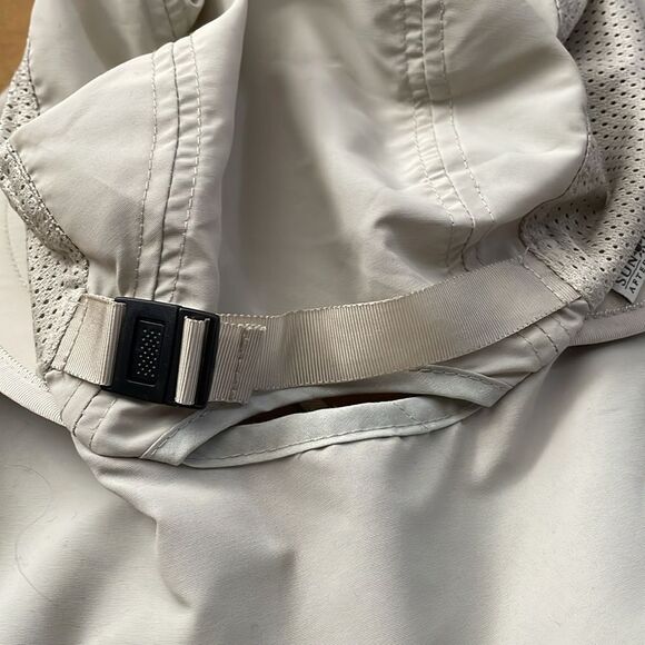 Sun Day Beige Sun Hat Throat Latch With Toggle Wide Brim Neck Protector M - Picture 9 of 9